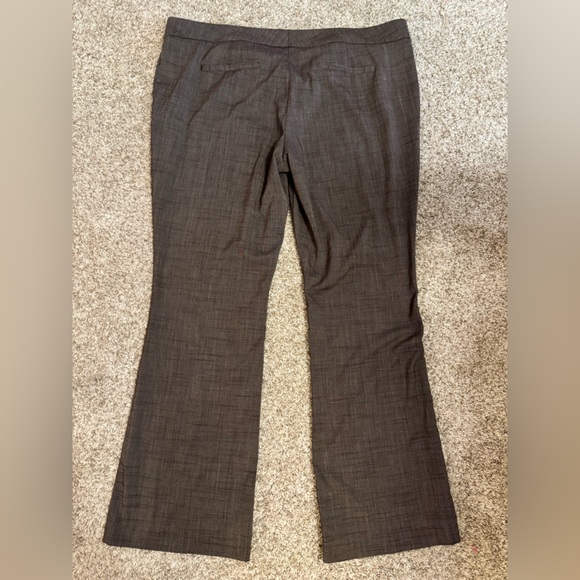 NY & Company Women’s 7th Avenue Dress Pants, Zipper detail, Brown, Sz 18 - Picture 2 of 5